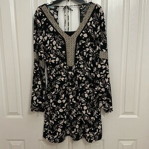 Maurices Dress  Mini V-neck hippie Sleeve Black Boho Floral